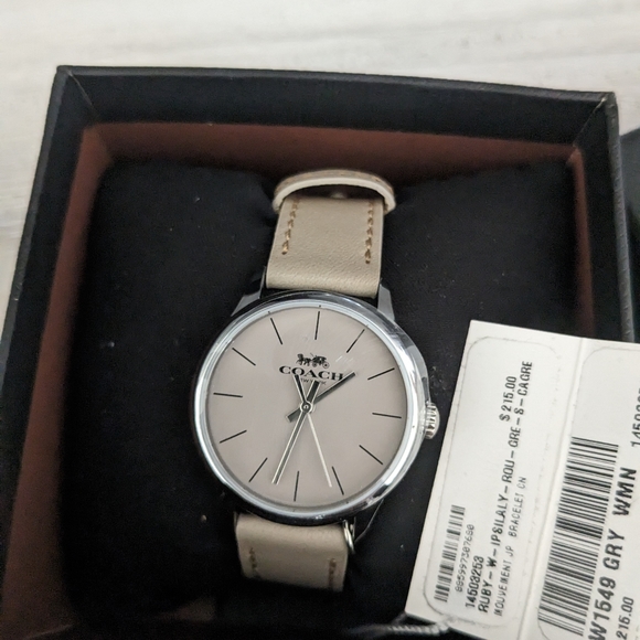 Coach Watch - Picture 2 of 3